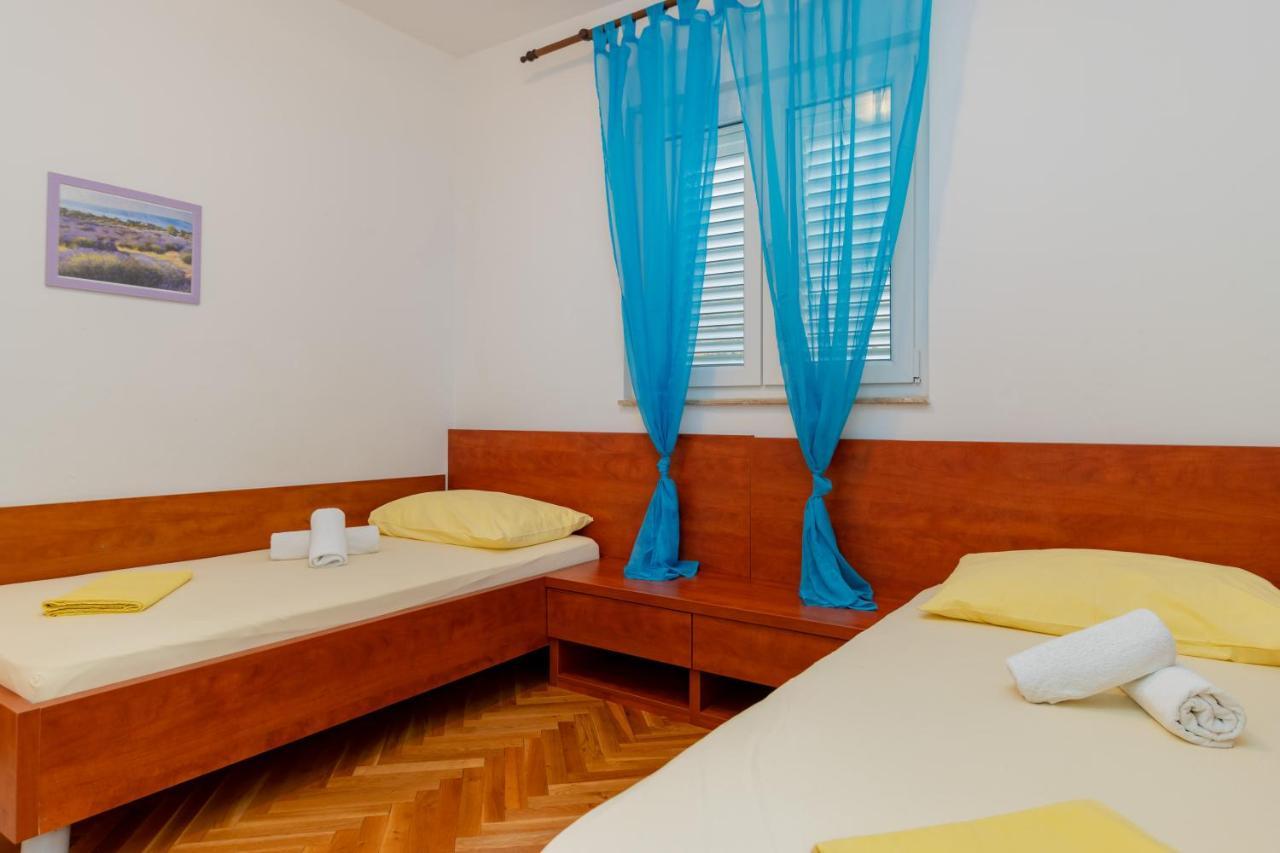 Apartments Villa Jadranka Marusici  المظهر الخارجي الصورة